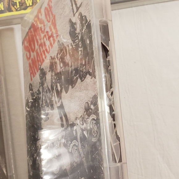 Sons Of Anarchy Seasons 1-5 DVD - Picture 3 of 3